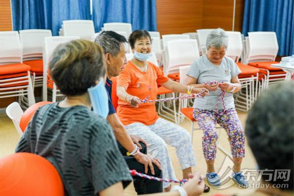 上海積極提升養(yǎng)老服務(wù)，新增床位與居家適老化改造齊頭并進(jìn)